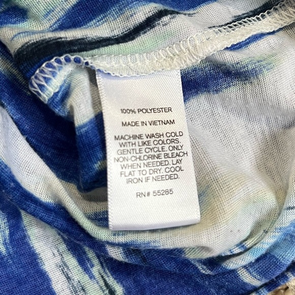 Express V-neck Tee | Women's M - Picture 7 of 7